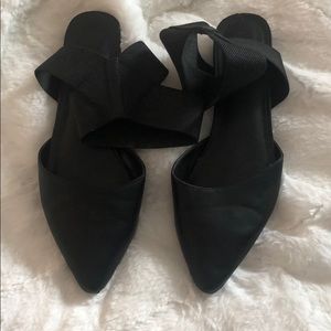 Simply Vera Vera wang black flats